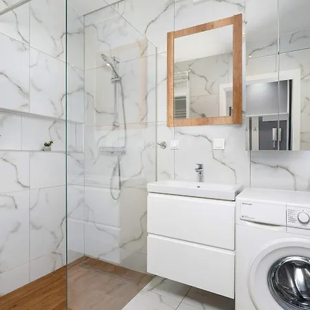 Nowoczesny Z Balkonem W Spokojnej Okolicy By Renters * Poznań